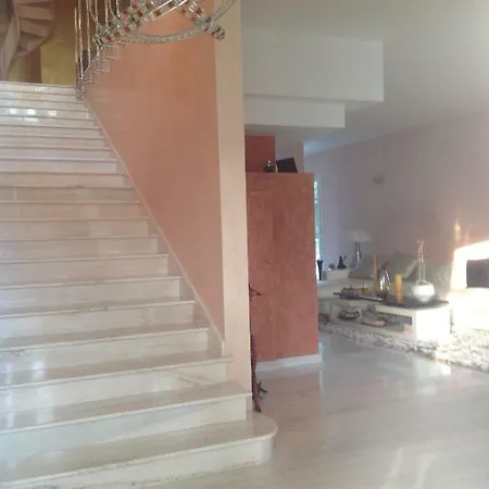 Casa de hóspedes In Con Piscina Tirrenia