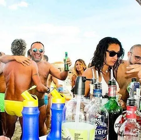 Casa de hóspedes In Con Piscina Tirrenia